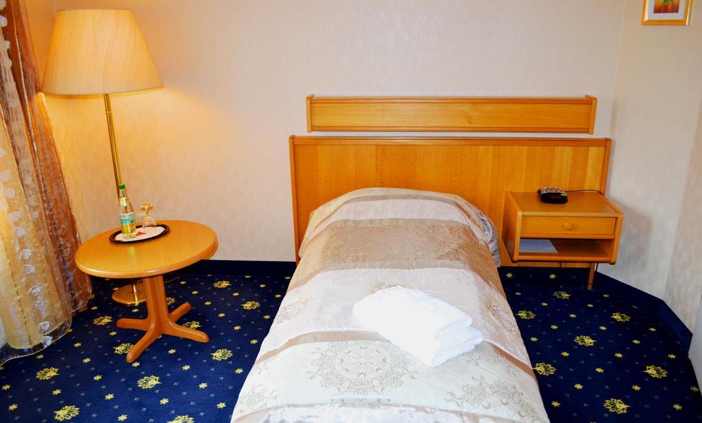 Hotel Zum Goldenen Hirsch Sankt Kilian Bilik gambar